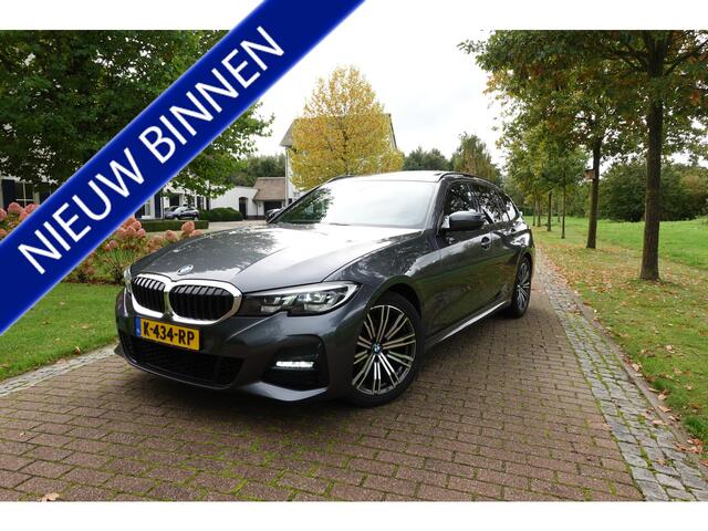 BMW 3-SERIE Touring 320i High Executive M-SPORT | Pano | LED | CarPlay | Stoelverw. | Elektr. klep | Camera |