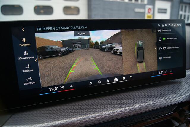 BMW 3-SERIE Touring 330e xDrive 292PK M-Sport Panorama/Harman-K/Wegkl-Trhk/360camera/Memory