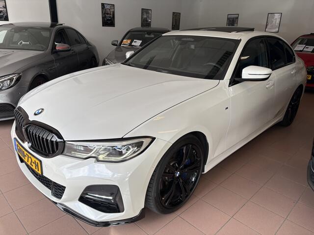 BMW 3-SERIE 330i/ head-up /keyless entry/M-Sport