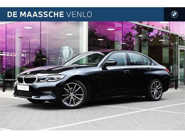 BMW 3-SERIE 318i Executive Sport Line Automaat / Sportstoelen / LED / Live Cockpit Professional / Stoelverwarming / Cruise Control