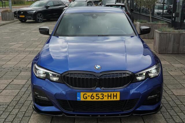 BMW 3-SERIE 320i Executive Edition | M pakket | H&K | Trekhaak
