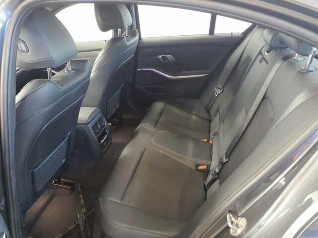 BMW 3-SERIE 330e Sport Line 292 pk Aut Airco ECC Cruise Control Stoelverwarming Live Cockpit Pro PDC VA + Camera Full LED