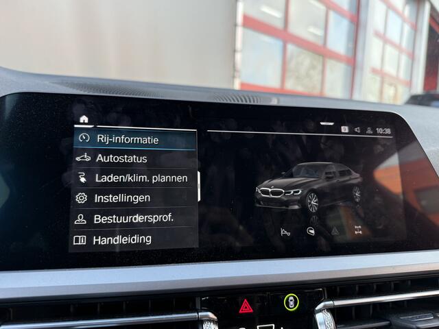 BMW 3-SERIE BWJ 2019 330e High Executive AUTOMAAT |