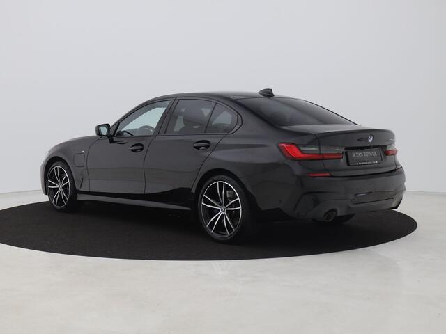 BMW 3-SERIE 330e M-Sport | SHADOW | CAMERA | LEDER
