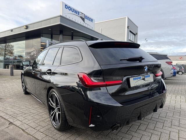 BMW 3-SERIE Touring 318i M Sport Pano-Dak | Trekhaak | Leer | Stoelverw. |