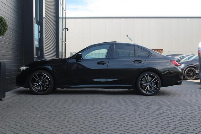 BMW 3-SERIE 330e xDrive M Sport | Pano | Laser | H+K
