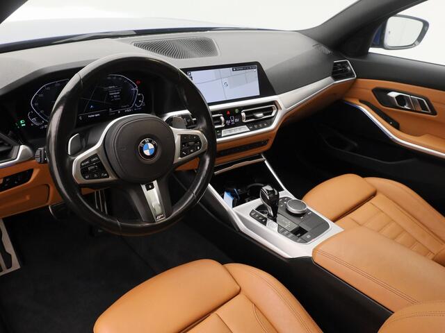 BMW 3-SERIE Touring 330e Touring M-Sport | PANO | CAMERA | KEYLESS | STOEL- EN STUURVERW. | TREKHAAK
