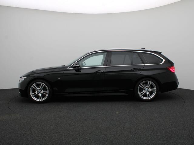 BMW 3-SERIE Touring 318i M Sportpakket | Lederen Sportstoelen | PDC | 18"