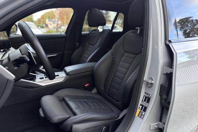 BMW 3-SERIE Touring 330e M-Sport | 19,5kWh | Panodak | Head-up | Memory | Trekhaak | 360° Camera | Fabrieksgarantie