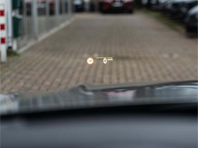 BMW 3-SERIE Touring 330e xDrive High Exe M-Sport PANO SHADOW LINE LASER HUD CAMERA ELEK TREKHAAK LEDER