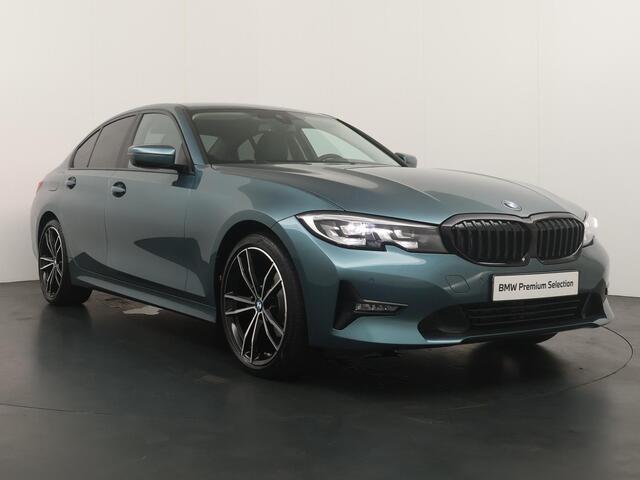 BMW 3-SERIE 318i Executive Edition Sportstoelen | Getint Glas | Stoelverwarming