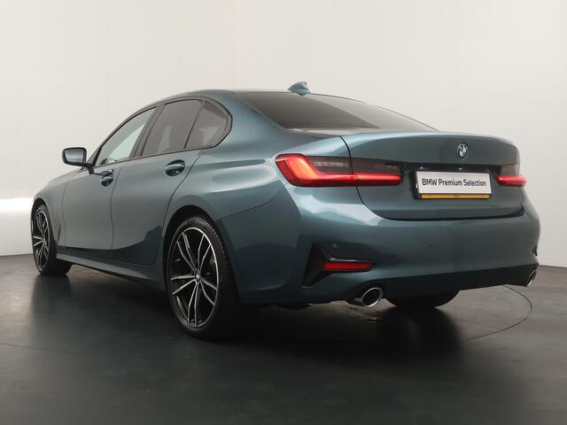 BMW 3-SERIE 318i Executive Edition Sportstoelen | Getint Glas | Stoelverwarming