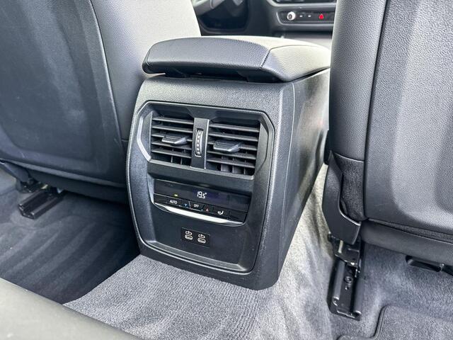 BMW 3-SERIE Touring 318i | M Sport | Trekhaak