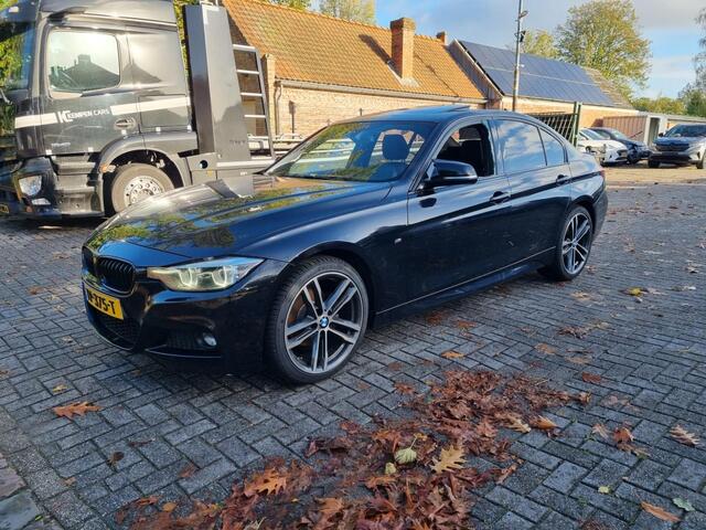 BMW 3-SERIE 320i Aut. Msport Schuifdak Stoelverw ( diefstalschade )
