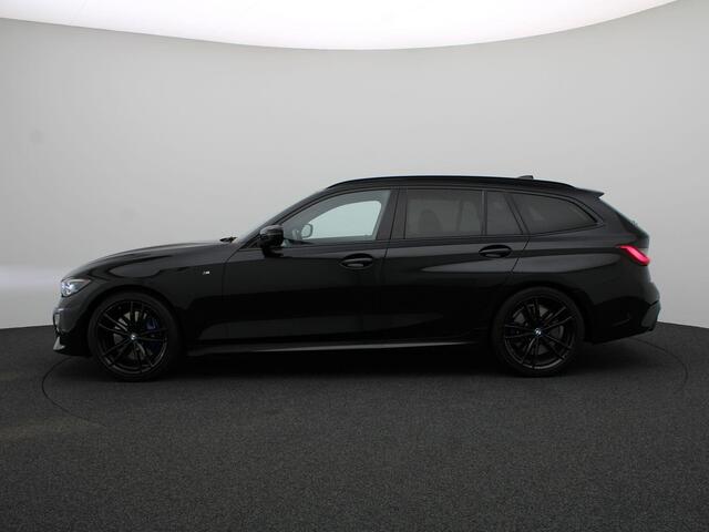 BMW 3-SERIE Touring 318i High Executive | M Sport Plus Pack | Parking Pack | Audio Media Pack | Stuurwielrand Verwarmd | Head-Up Display | DAB | HiFi | 19''