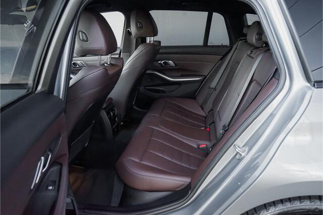 BMW 3-SERIE Touring 318i 157PK M-Pakket Leder LED Trekhaak