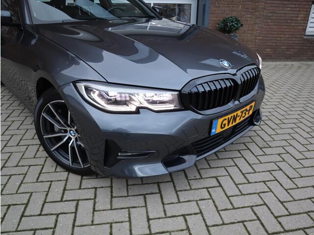 BMW 3-SERIE Touring 330i xDrive High Executive 4Wheel Drive