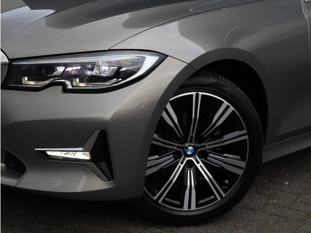 BMW 3-SERIE Touring 318i Business Edition Luxury Line