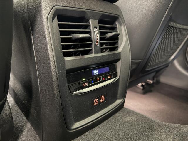 BMW 3-SERIE 330e M-Sport | Schuif/kanteldak | Trekhaak | 360 camera |