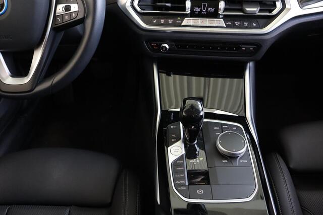 BMW 3-SERIE Sedan 330e xDrive High Executive Sport-Line / Schuif-kantel dak