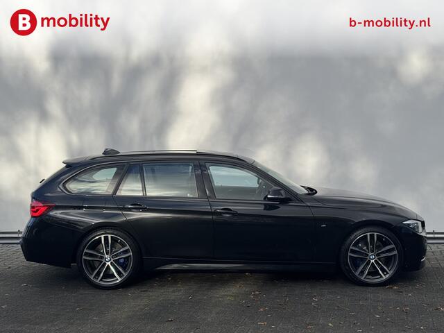 BMW 3-SERIE Touring 320i High Executive M-Sport Apple CarPlay | Panoramadak | Head-Up Display | Achteruitrijcamera