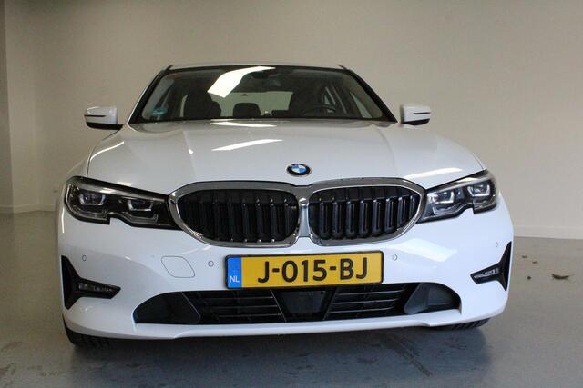 BMW 3-SERIE 330e eDrive Edition | STOEL-VERW | LED | PDC-V/A | CLIMA | DAB-RADIO | NAVIGATIE | ACC | 17'LMV |