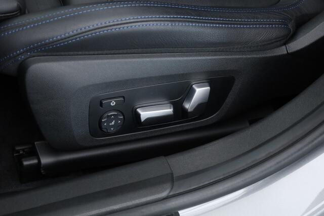 BMW 3-SERIE Touring 330e xDrive M Sport | Pano | HUD | Leder | Adapt. Cruise | Camera | Elek. Stoelen | Keyless | Stoelverw.