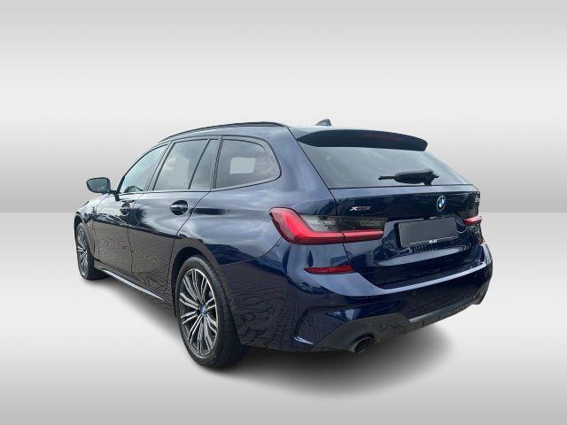 BMW 3-SERIE Touring 330e xDrive M-Sport / Laser-LED / HUD / Trekhaak / CarPlay