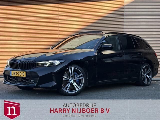 BMW 3-SERIE Touring 330e Panoramadak / HUD / Leer / Stoelverwarming
