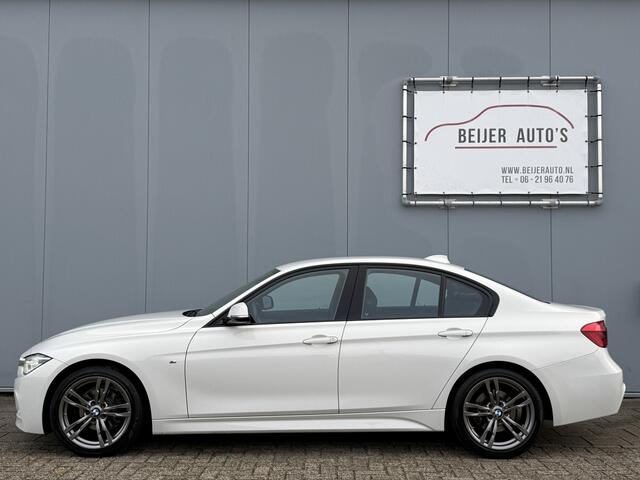 BMW 3-SERIE 318i Corporate Lease Executive M-Pakket/Navi/LED.