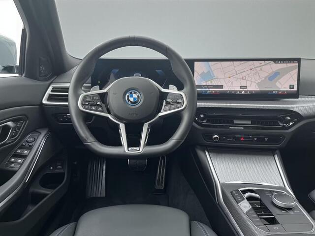 BMW 3-SERIE Touring 330e xDrive