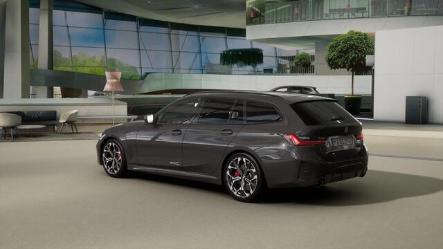 BMW 3-SERIE Touring 330e High Executive M Sport Automaat / Panoramadak / Trekhaak / Sportstoelen / M Adaptief onderstel / Adaptieve LED / Parking Assistant Plus / Comfort Access