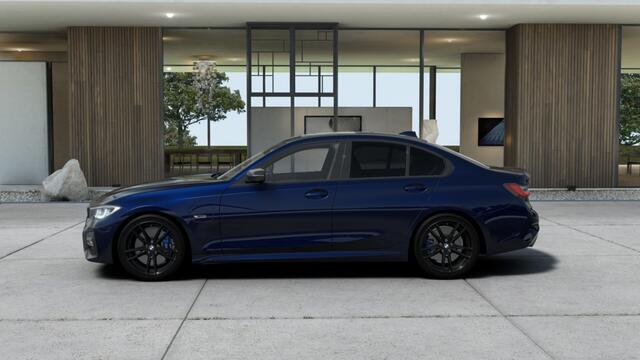 BMW 3-SERIE 330e 292PK / M-Sport / Individual / Laser / Harman Kardon