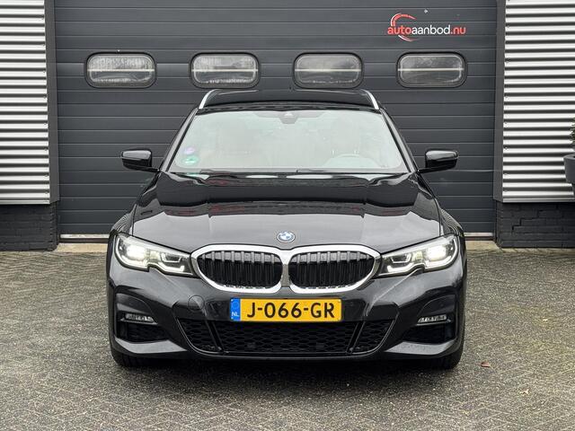 BMW 3-SERIE Touring 320i High Executive M-Sport | Camera | Navigatie | DAB | 19 Inch Lichtmetalen Velgen | Lederen Bekleding |