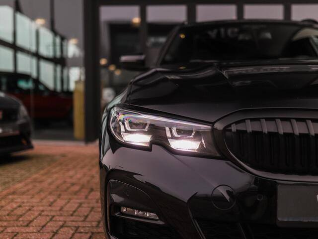 BMW 3-SERIE Touring 320d xDrive High Executive | M-Sport | Camera | Trekhaak | Pano | Keyless