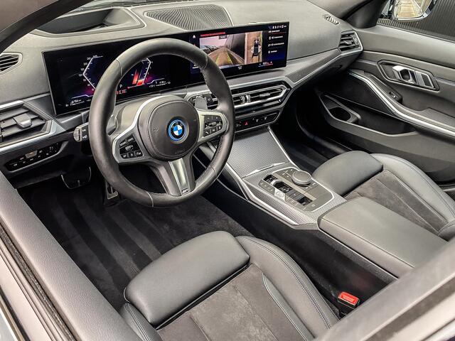 BMW 3-SERIE Touring 330e 292PK High Executive M-Sport | PANO | KEYLESS | MEMORY | SFEERVERLICHTING | 360 | STOELVERWARMING |