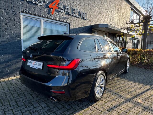 BMW 3-SERIE 318I Touring Autom. Business Edit. + Leder + Led + Navi + D-glas