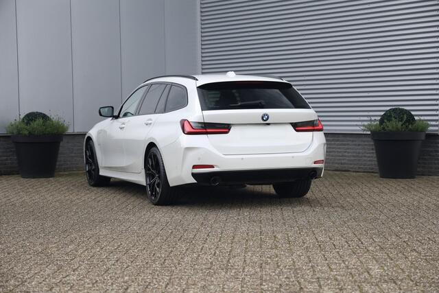 BMW 3-SERIE Touring 320e Executive Sport NAP|Sportst|Leder|Carplay|Curved|LCI