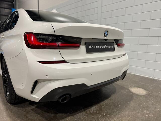 BMW 3-SERIE 330e M Sport |Head-Up|H&K|Pano|Laser|Driving ass|Winter