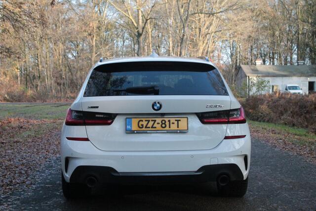 BMW 3-SERIE Touring 330e xDrive M-Pakket High Executive | Laser | Headup | Pano | Blind