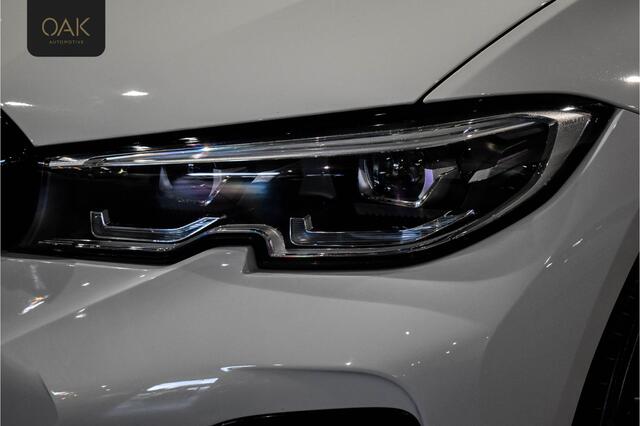 BMW 3-SERIE Touring 330e | M-Sport | Live Cockpit | Panorama | H&K | ACC | Leder/Alcantara | Alpin Wit