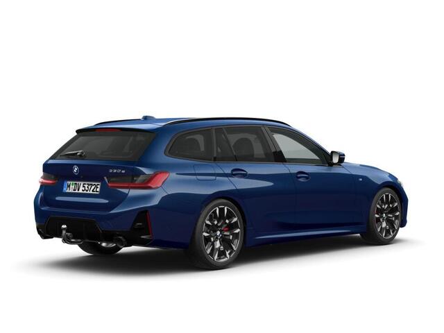 BMW 3-SERIE Touring 330e Individual Lak | M Sportpakket Pro | Innovation Pack | Comfort Pack | Trekhaak | Panoramadak