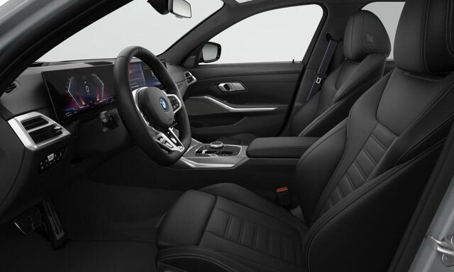 BMW 3-SERIE Touring 330e Individual Lak | M sportpakket Pro | Innovation Pack | Comfort Pack | Trekhaak | Panoramadak