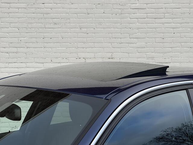 BMW 3-SERIE Touring Edition M Sport Shadow High Executive / Pano / Trekhaak / Lederen Bekleding / Stoeverwarming / Elektrische Achterklep / Navi / Cruise / Clima /