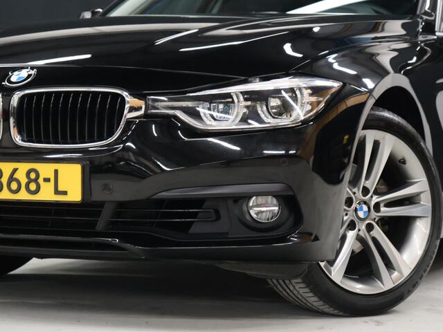 BMW 3-SERIE Touring 318i Corporate Lease Executive [CRUISE CONTROL, BLUETOOTH TELEFOON, PDC V+A, AUTOMATISCHE AIRCO, ELEKTRISCHE ACHTERKLEP, BMW LED, NIEUWSTAAT]