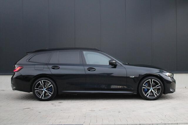 BMW 3-SERIE Touring 330e M Sport - M Sportstoelen - Pano - ACC - Keyless - H&K - Sport Remmen - Memory - Rijklaar