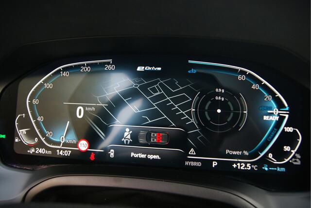 BMW 3-SERIE Touring 320Xe 204PK M-Sport Shadow Laser/memory/camera/wegkl.trhk/HUD/keyless