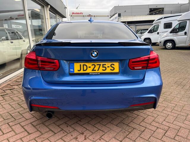 BMW 3-SERIE 318Ii M Sport AUT. Clima Cruise PDC Leder