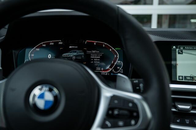 BMW 3-SERIE 330 330e M Sport | Panorama | Head-Up | H/K | Laser | Memory | ACC | 19 Inch |