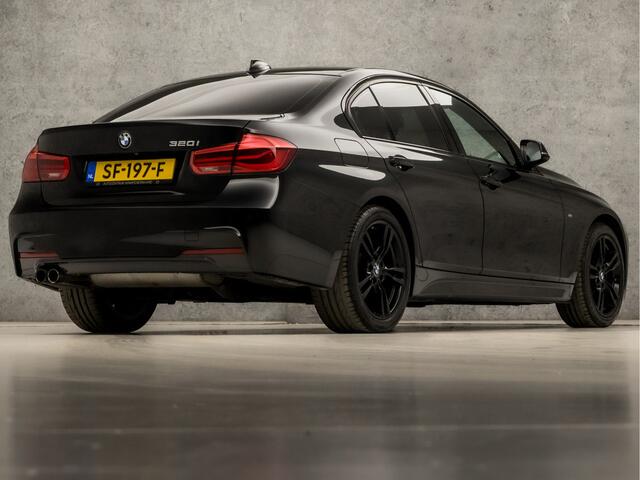 BMW 3-SERIE 320i M Sport High Executive 184Pk Automaat (GROOT NAVI, M PAKKET, LEDER, CAMERA, STOELVERWARMING, SPORTSTOELEN, CRUISE, LED KOPLAMPEN, NIEUWE APK, NIEUWSTAAT)
